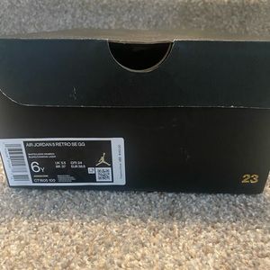 Air Jordan 5 retro, size 6y. Like NEW in box, worn once.